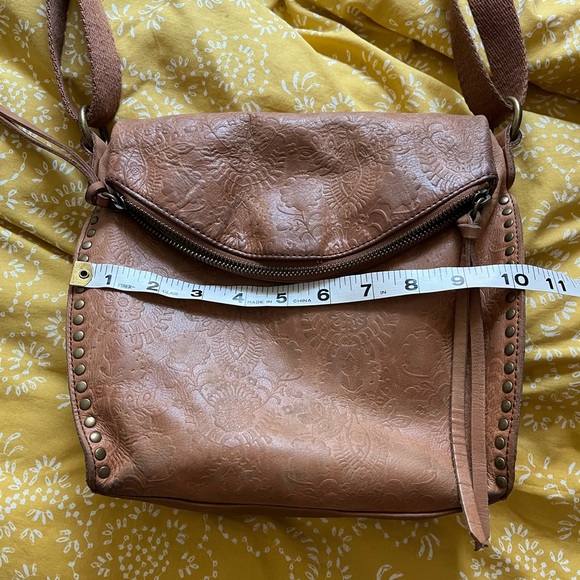 The Sak Leather Studded Tassel Purse Shoulder Bag Bohemian Boho Distressed Cute - Picture 6 of 13